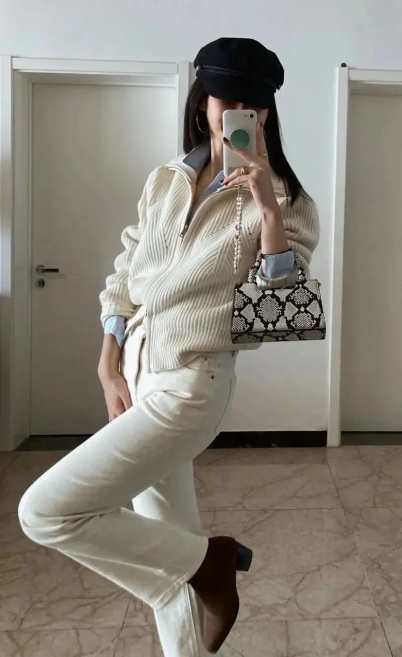 _阔腿裤白色配什么鞋子_阔腿裤白色配什么颜色的上衣