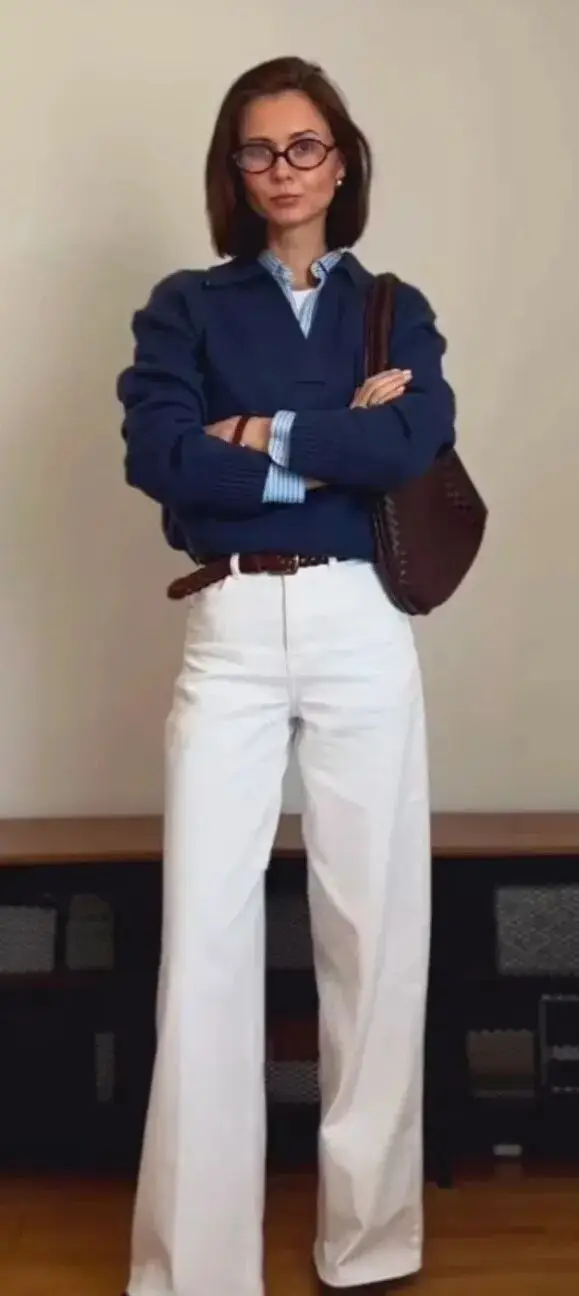 _阔腿裤白色配什么颜色的上衣_阔腿裤白色配什么鞋子