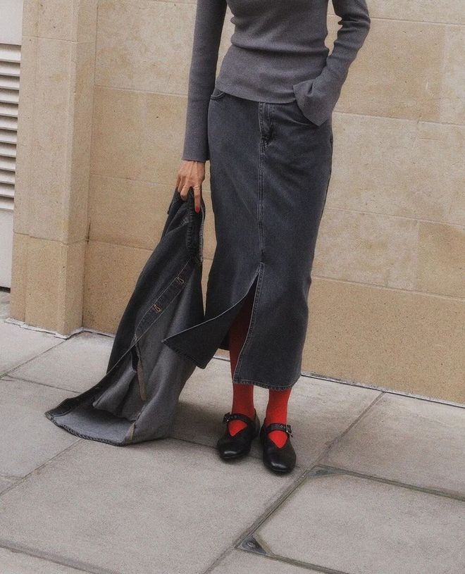 休闲鞋配长裙__鞋和裙子的颜色搭配