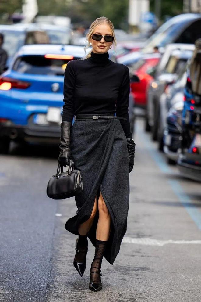 休闲鞋配长裙_鞋和裙子的颜色搭配_