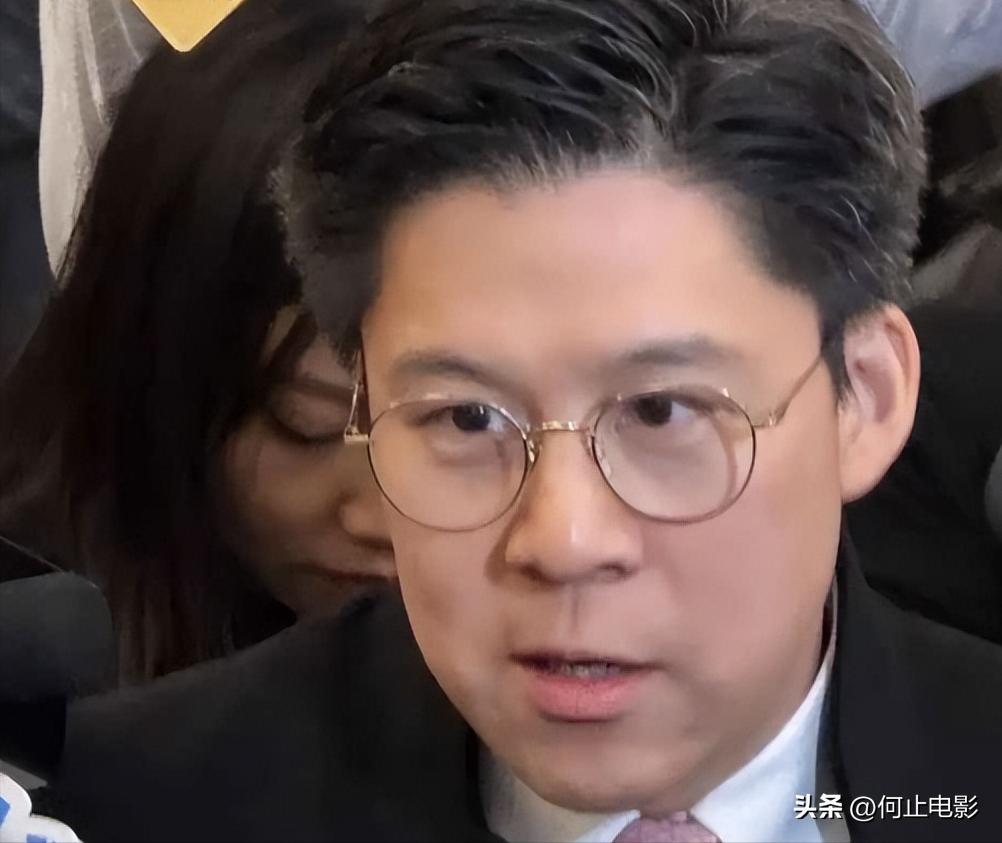 _两会中的提案_两会热腾腾的提案议案