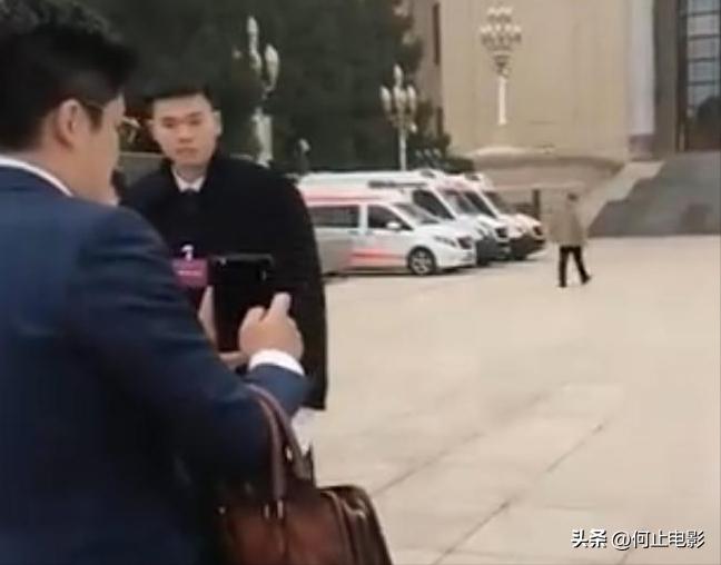 两会中的提案__两会热腾腾的提案议案