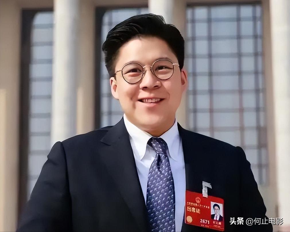 两会热腾腾的提案议案__两会中的提案