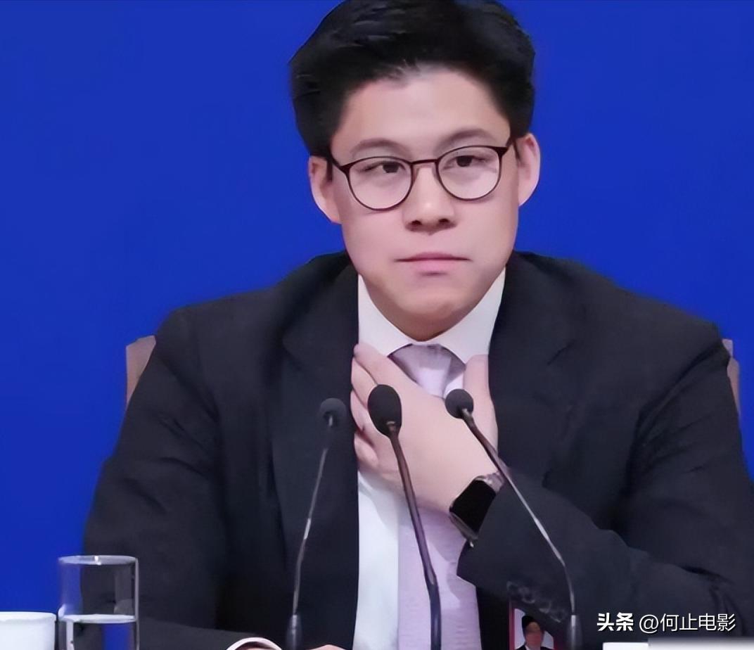 两会中的提案_两会热腾腾的提案议案_