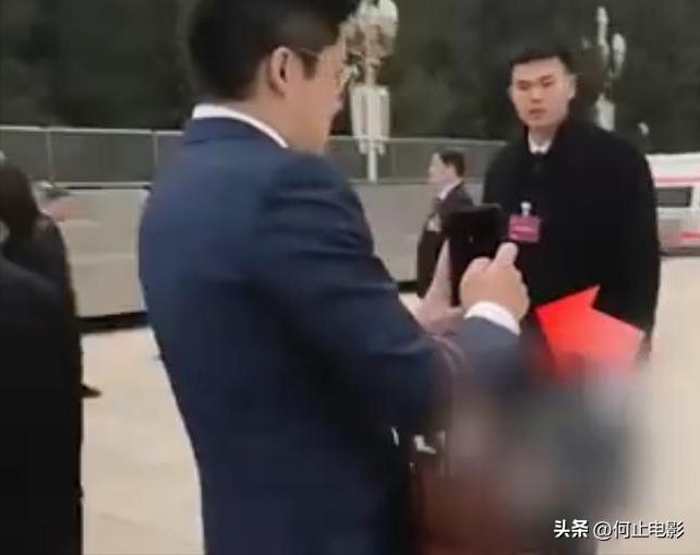 两会中的提案__两会热腾腾的提案议案