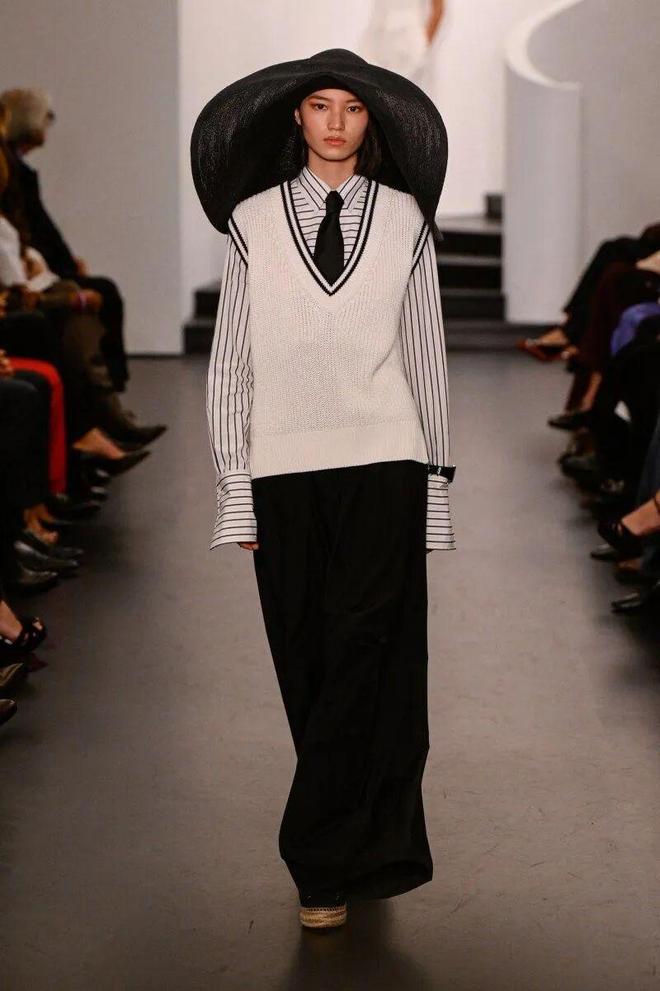 _今年流行的春款_2021春季流行搭配