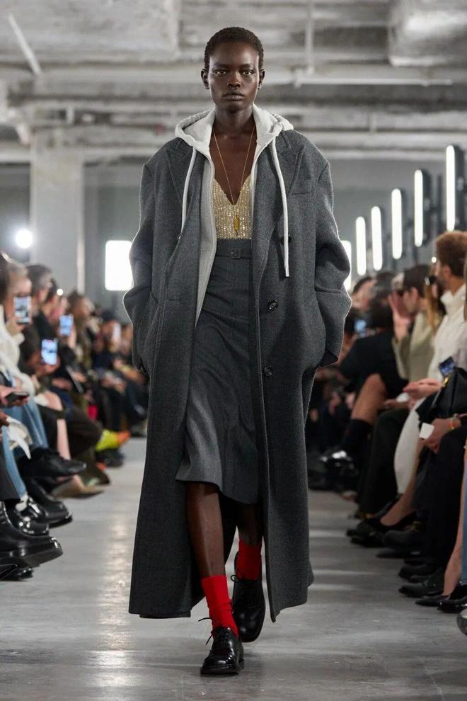 今年流行的春款__2021春季流行搭配