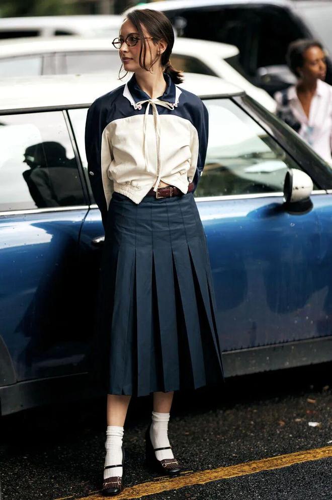 2021春季流行搭配_今年流行的春款_