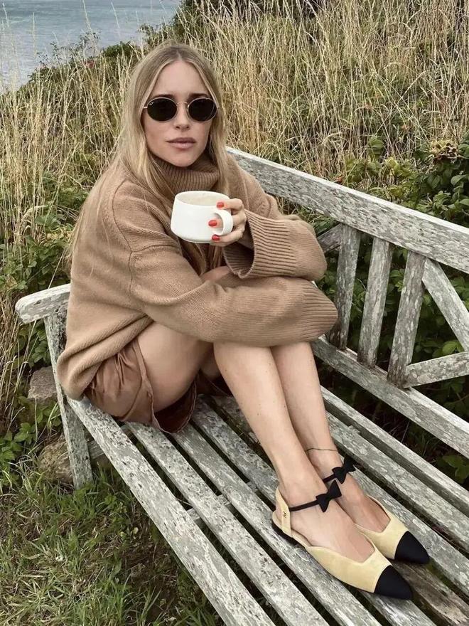 显白的奶茶色，穿出春日味道