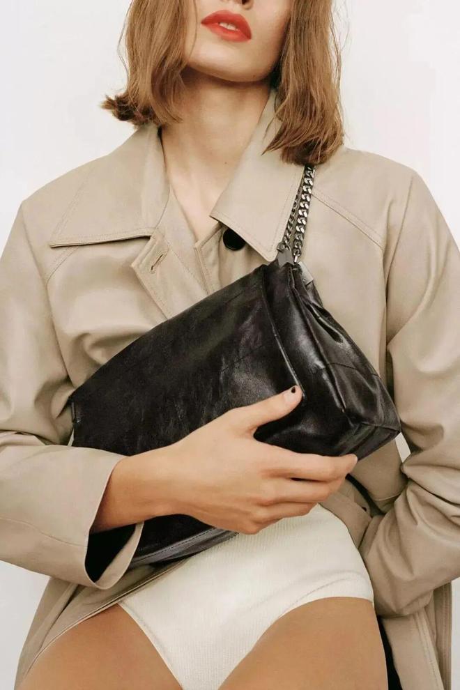 奶茶色显脸白吗显肤色吗_穿奶茶色显白吗_