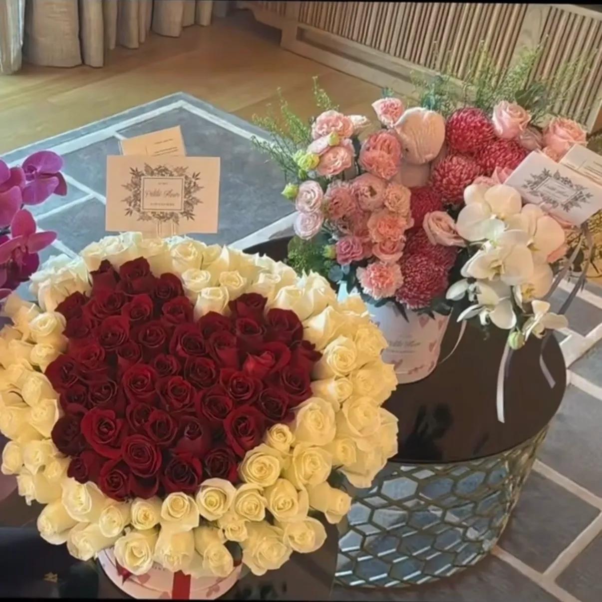 向佐情人节晒出游全家福，一家四口好温馨，3岁儿子留长发很可爱__向佐情人节晒出游全家福，一家四口好温馨，3岁儿子留长发很可爱