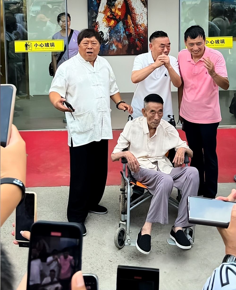 面子算个屁__面子的笑话