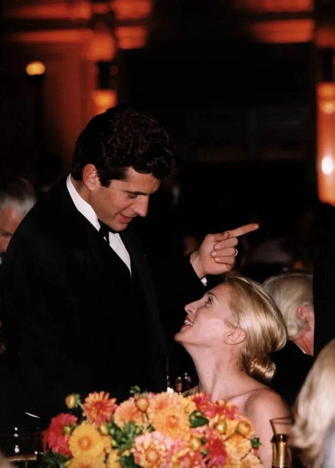 _我要拍美元相机_张亮同款豹纹外套