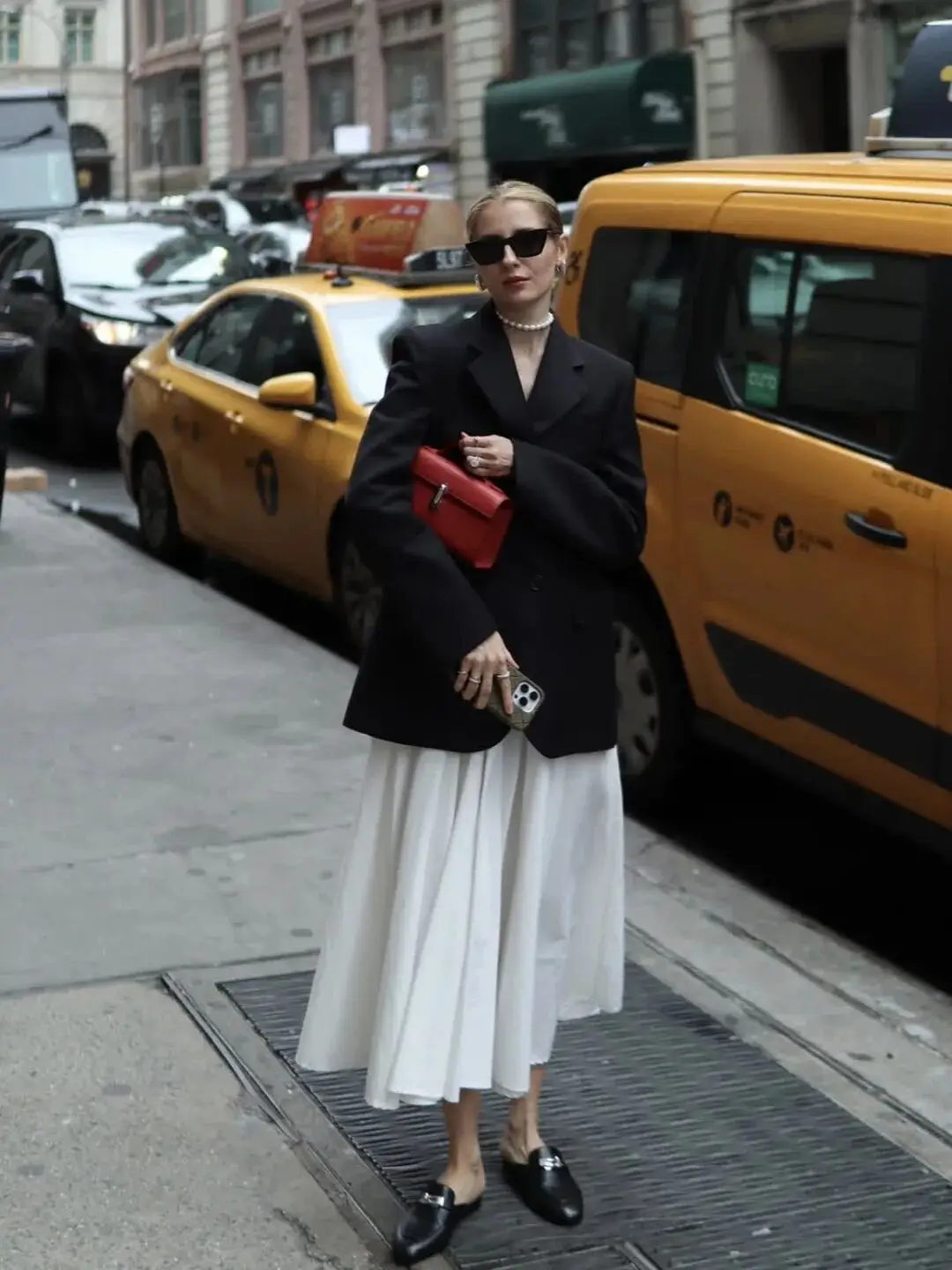 休闲鞋搭裙子__鞋子搭配裙子