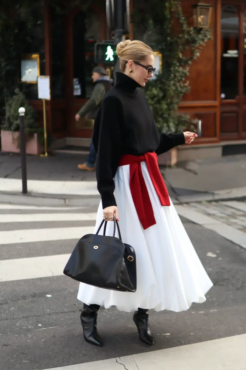 鞋子搭配裙子_休闲鞋搭裙子_