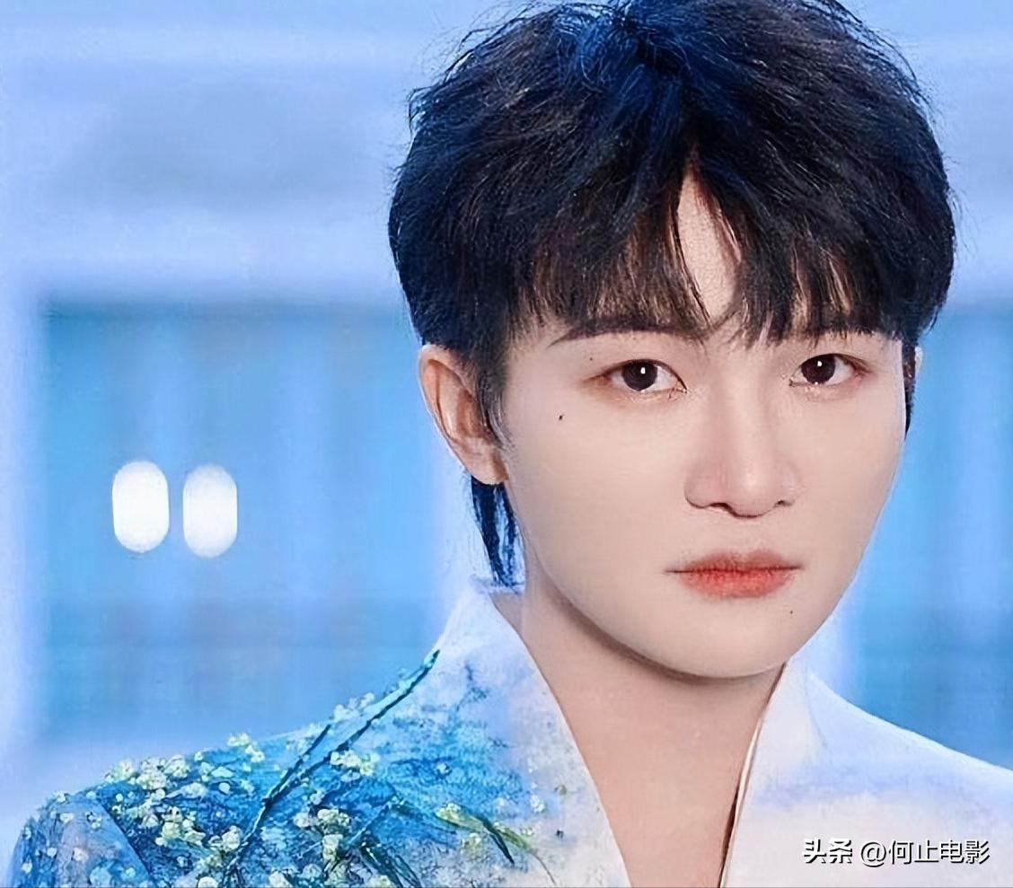 媒宣是做什么_郑恺官宣苗苗产女喜讯_