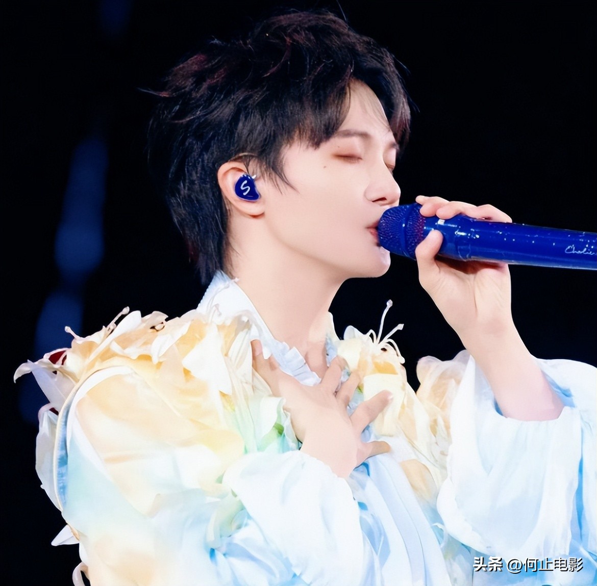 郑恺官宣苗苗产女喜讯__媒宣是做什么