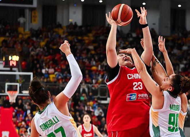 _14分钟，砍17分7板！中国女篮冒出一个奇兵，宫鲁鸣收获满满_14分钟，砍17分7板！中国女篮冒出一个奇兵，宫鲁鸣收获满满