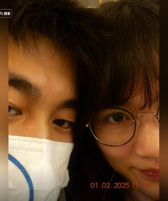 安徽男子跪行__女子跪求男友原谅