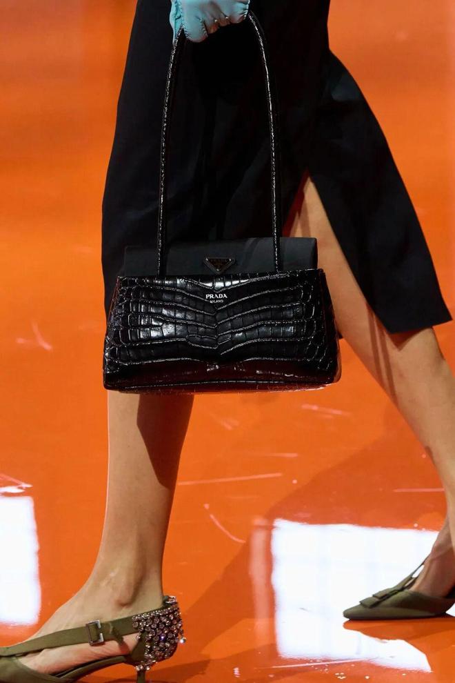 _春夏包包哪些好看_春夏包包推荐