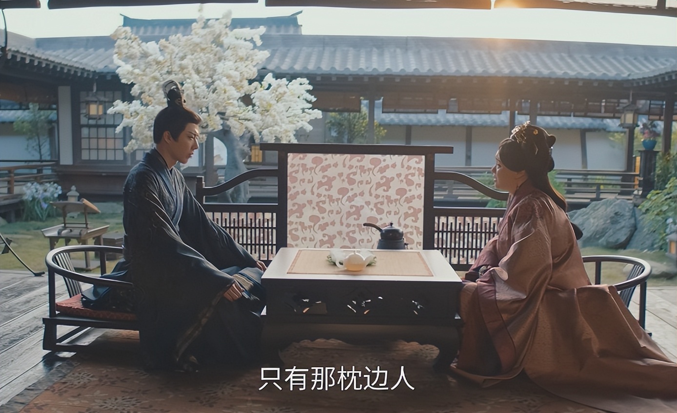 假山假景假脸，《折腰》爆火，打脸多少内娱流水线古装剧_假山假景假脸，《折腰》爆火，打脸多少内娱流水线古装剧_