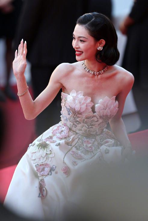 _戛纳红毯百度百科_戛纳红毯是什么意思