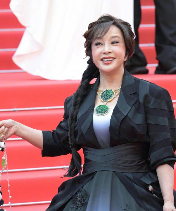 戛纳红毯百度百科__戛纳红毯是什么意思