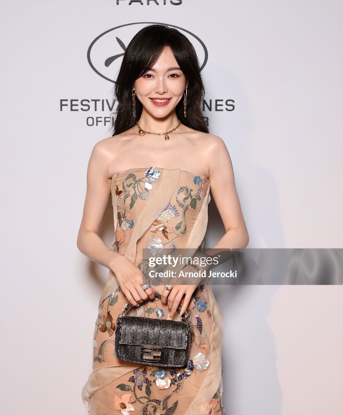 戛纳红毯百度百科__戛纳红毯是什么意思