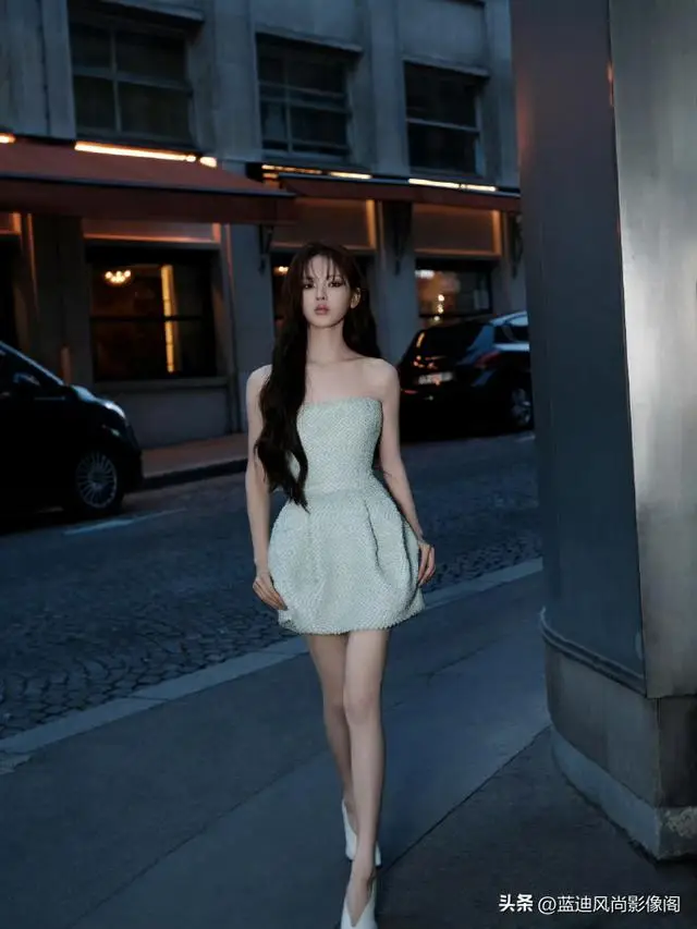 _杨超越签约杨天真_火箭少女杨超越图片