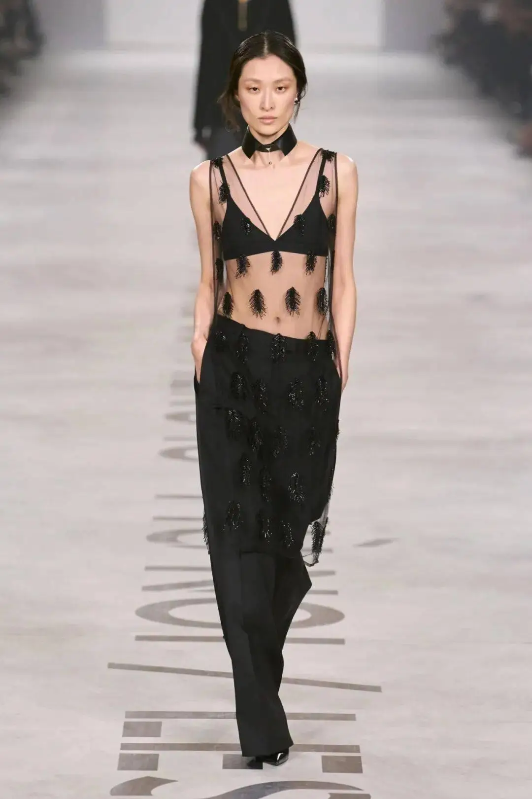 米兰作家_米兰的文章_