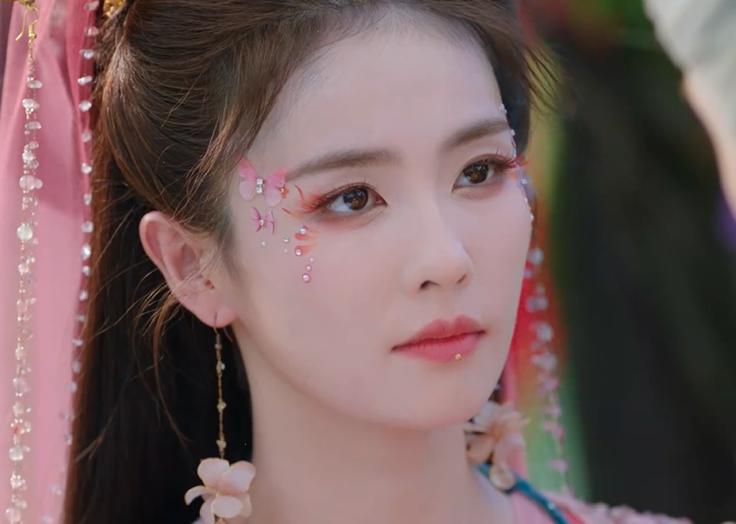 _20分钟飙升至第二，热度破8300，不愧是你们盼了1年的黑马古装剧_20分钟飙升至第二，热度破8300，不愧是你们盼了1年的黑马古装剧