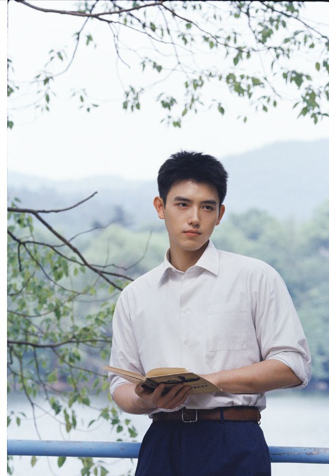 _众星告别《纯真年代的爱情》，陈飞宇感恩，夏浩然自嘲，孙千圆梦_众星告别《纯真年代的爱情》，陈飞宇感恩，夏浩然自嘲，孙千圆梦