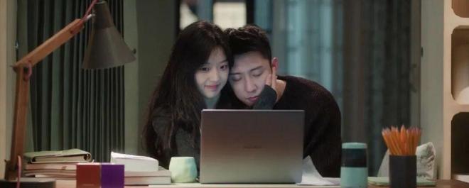 由于有光线什么到我们的眼睛__光线小花