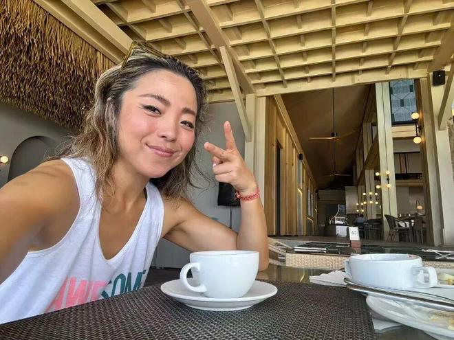 _没上恋综却火了，她50岁还是最酷的“上海少女”_没上恋综却火了，她50岁还是最酷的“上海少女”