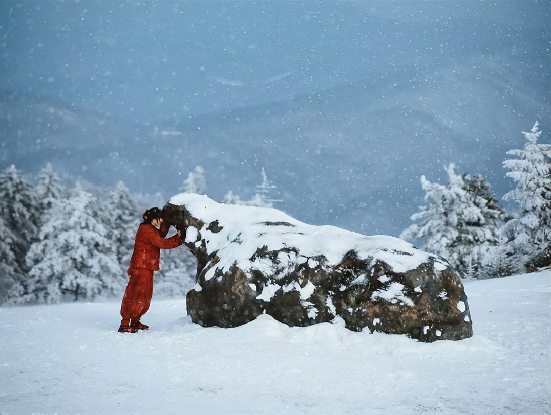_央视《纯真年代的爱情》开播，连看4集，我要说：央视又淘到宝了_央视《纯真年代的爱情》开播，连看4集，我要说：央视又淘到宝了