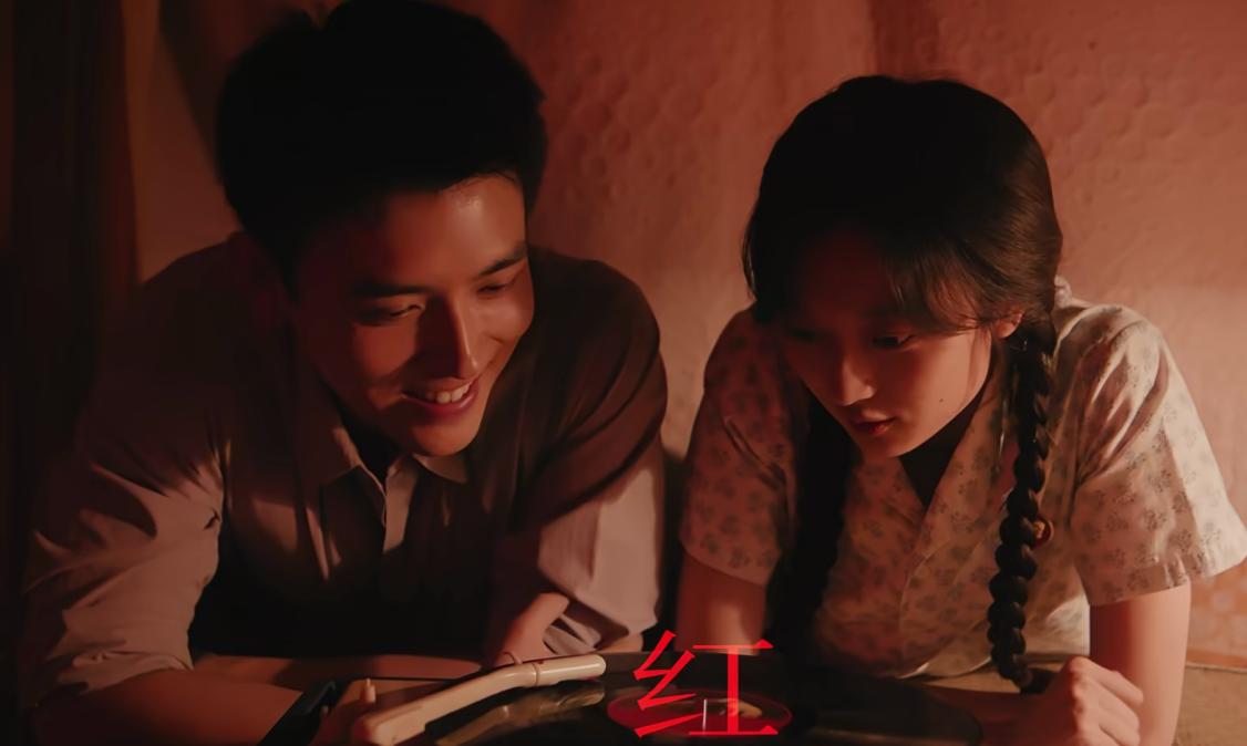 _央视《纯真年代的爱情》开播，连看4集，我要说：央视又淘到宝了_央视《纯真年代的爱情》开播，连看4集，我要说：央视又淘到宝了