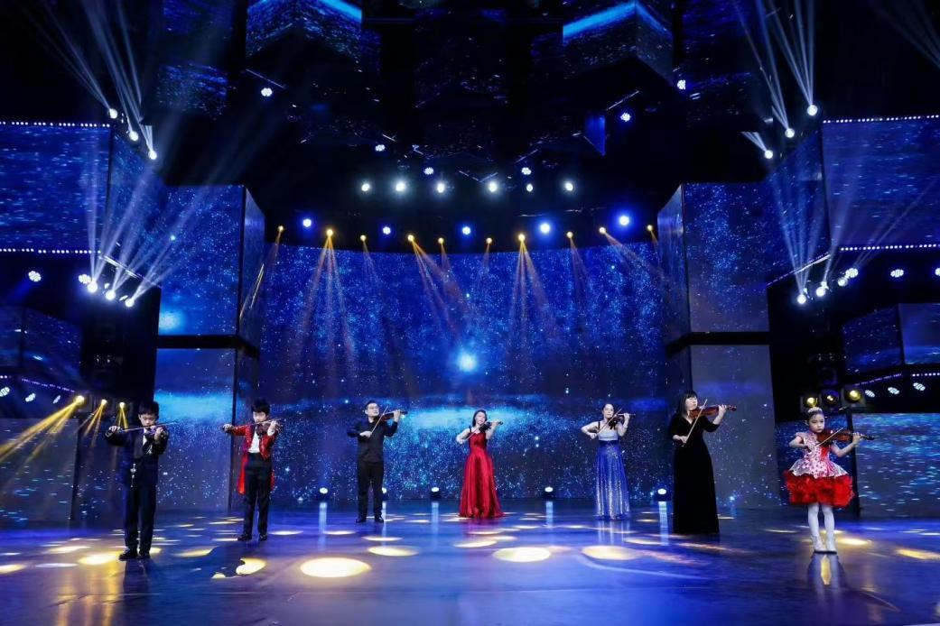 骐骥踏春弦音扬 郭连连小提琴教学法师生闪耀2026筑梦新春马年春晚__骐骥踏春弦音扬 郭连连小提琴教学法师生闪耀2026筑梦新春马年春晚