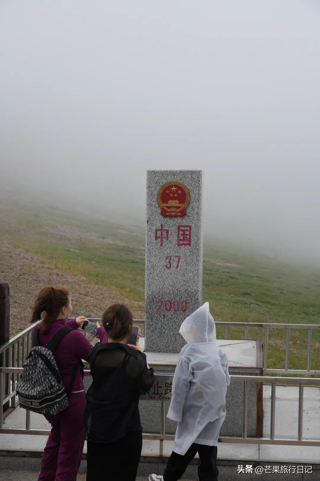 中国与朝鲜交界的湖泊_我国与朝鲜的界湖_