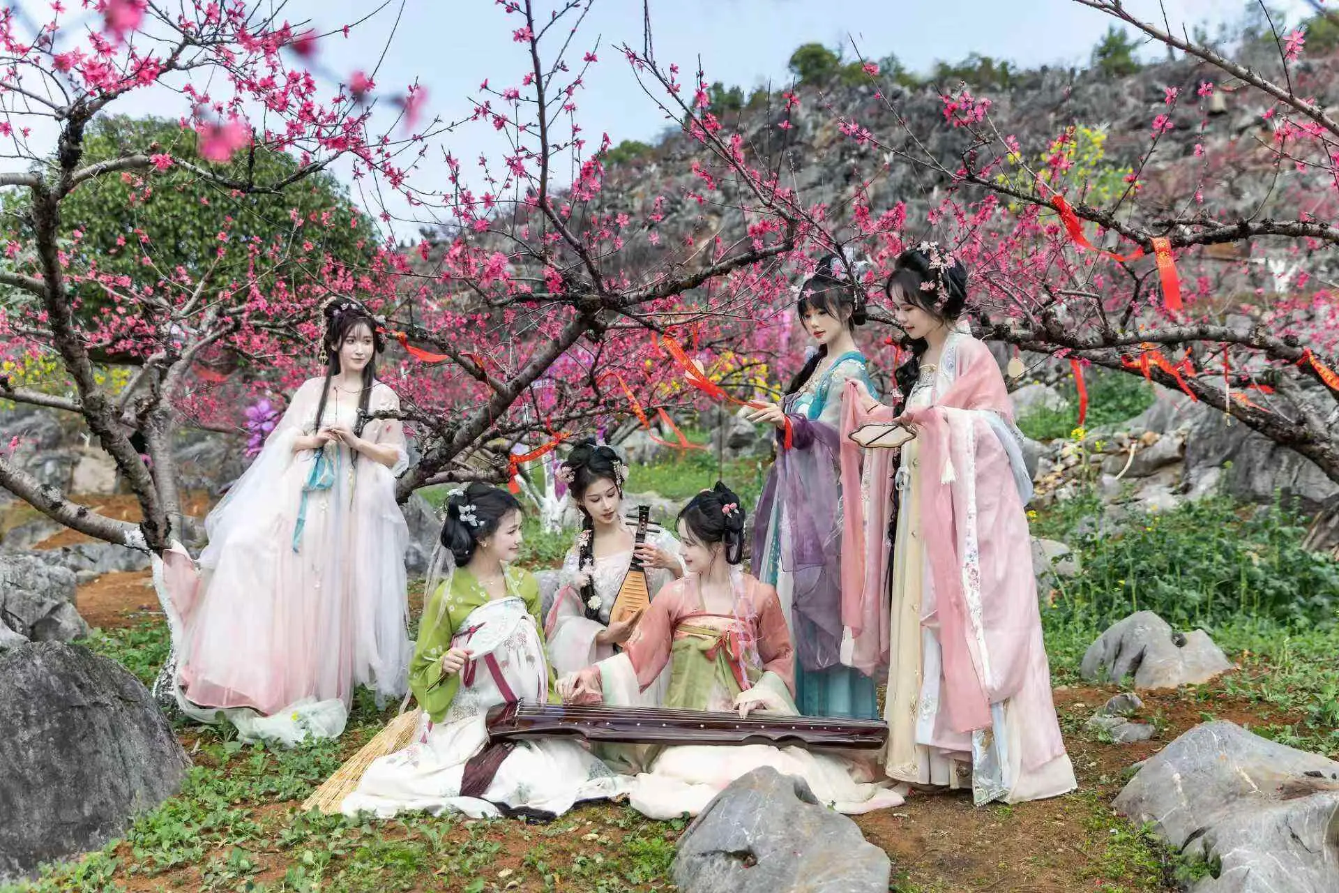 2026连州赏花季浪漫启幕！水陆空立体赏花+音乐伴游，解锁文旅新玩法