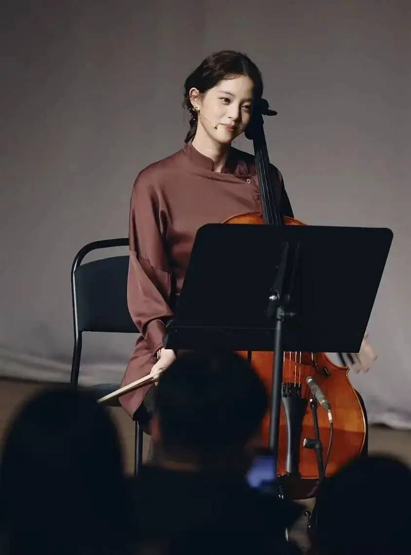 小资品牌女装_小众有质感的女装品牌_