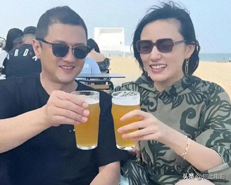 李亚鹏元宵节拥抱亲妈，母子俩住两百平房子，海哈金喜有望回归？