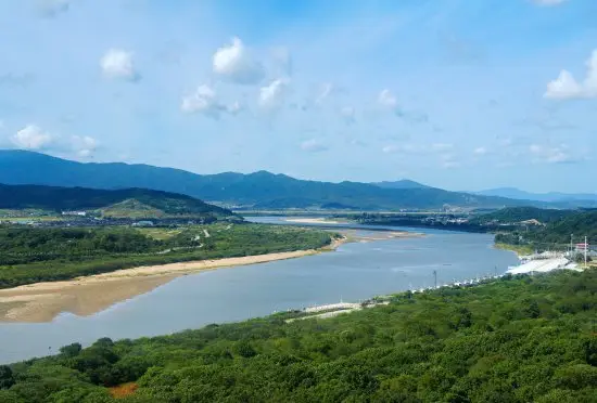 新发路观察·两会特别报道｜好山好水好人__新发路观察·两会特别报道｜好山好水好人