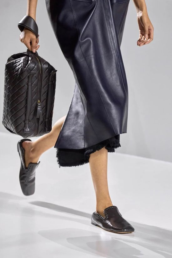 翻鞋底的_啥叫翻鞋底_