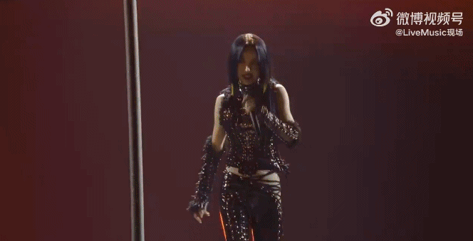 年末舞台是什么__维尼夫妇年末合作舞台