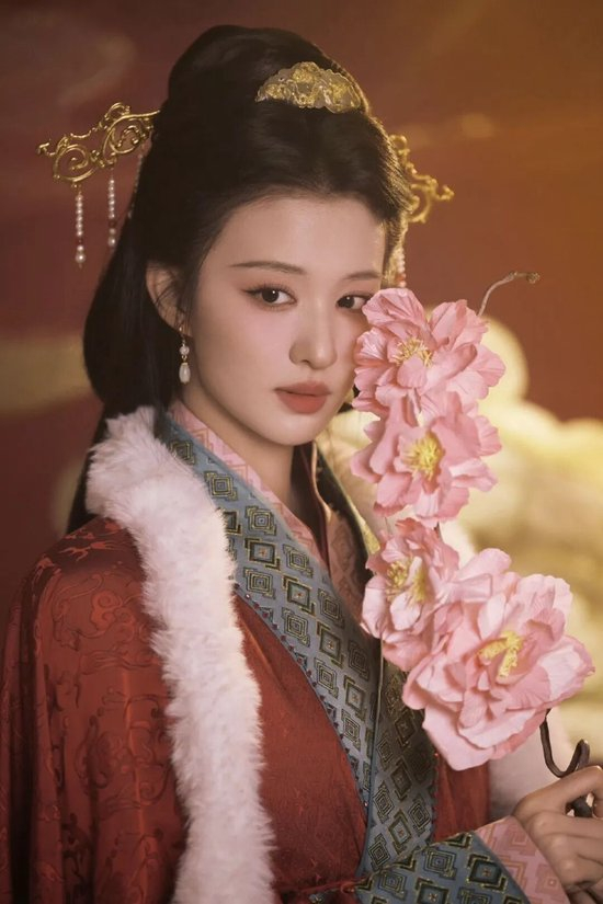 妆容模板_新年妆容_