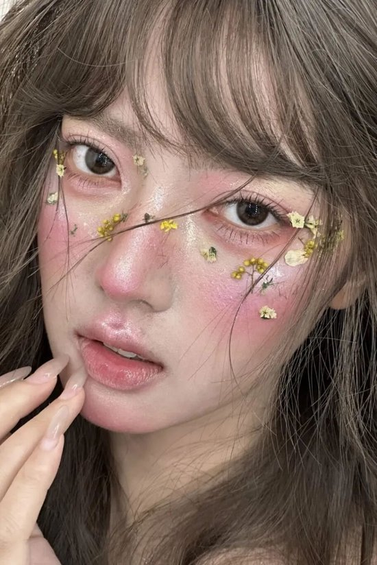 _妆容模板_新年妆容