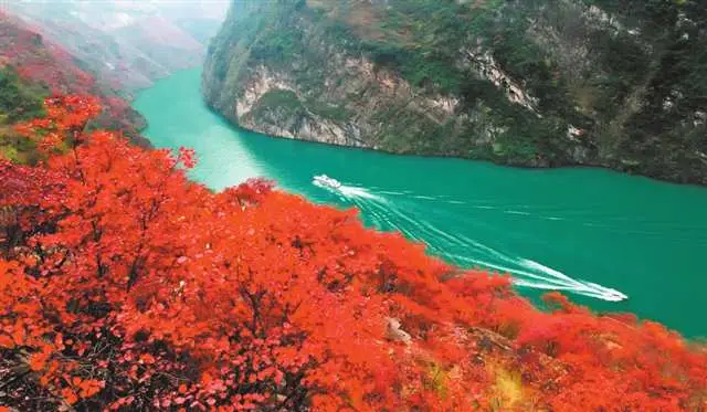 长廊水榭的意思_长廊古诗_