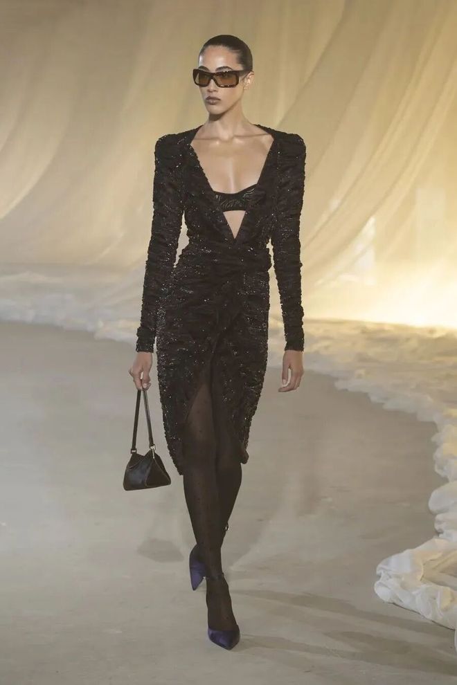 穿出巴黎女人的姿态，要几步？_穿出巴黎女人的姿态，要几步？_