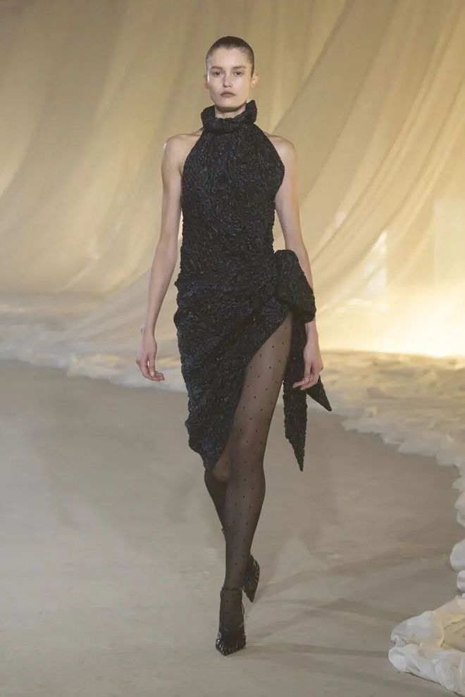 穿出巴黎女人的姿态，要几步？_穿出巴黎女人的姿态，要几步？_