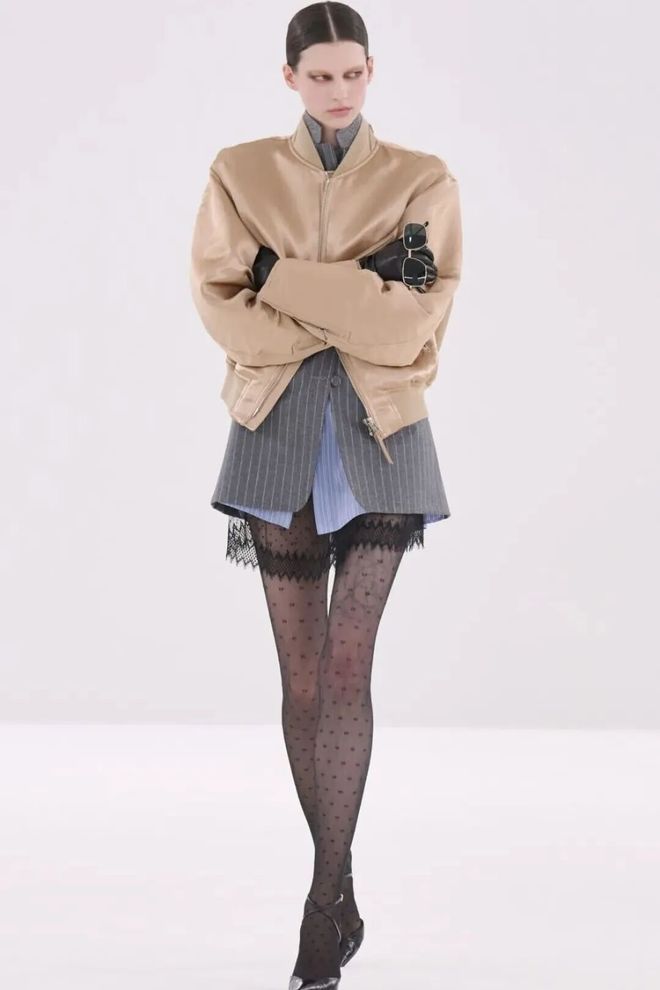 穿出巴黎女人的姿态，要几步？_穿出巴黎女人的姿态，要几步？_